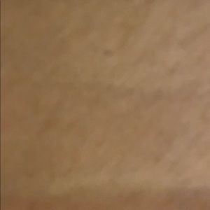 Meet your Posher, Elise